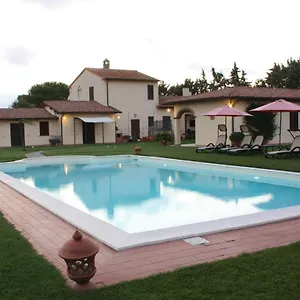https://poggio-sasseta.it-tuscanyhotel.com